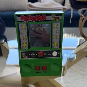 Frogger Retro Handheld Game - Green mini